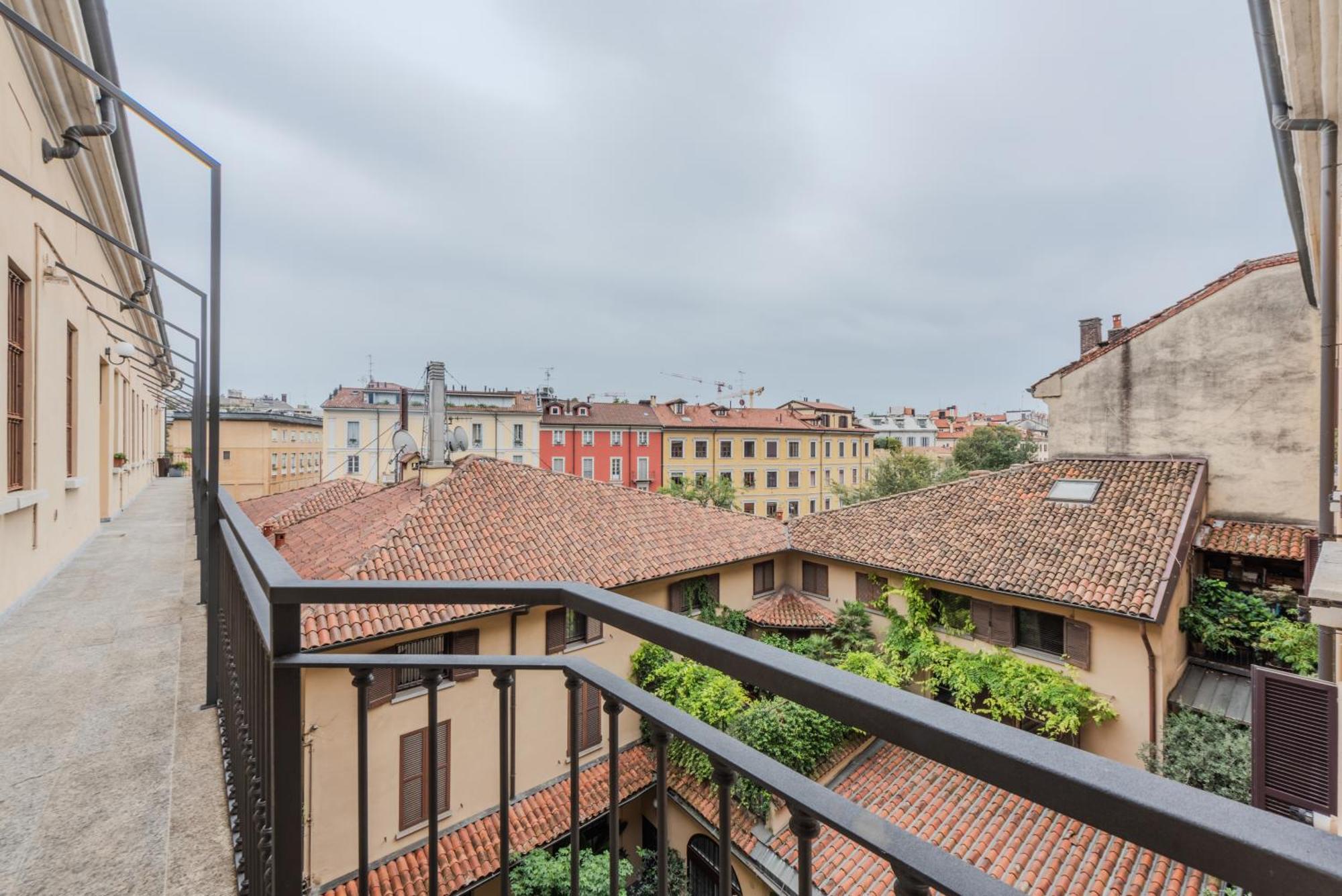 Porta Garibaldi Antique Charm Apartment Milan Bagian luar foto
